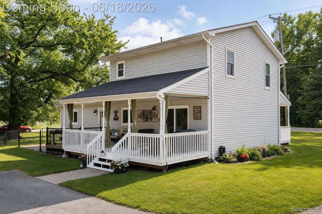 9991 Marshall Road, Green Oak Township, MI 48178