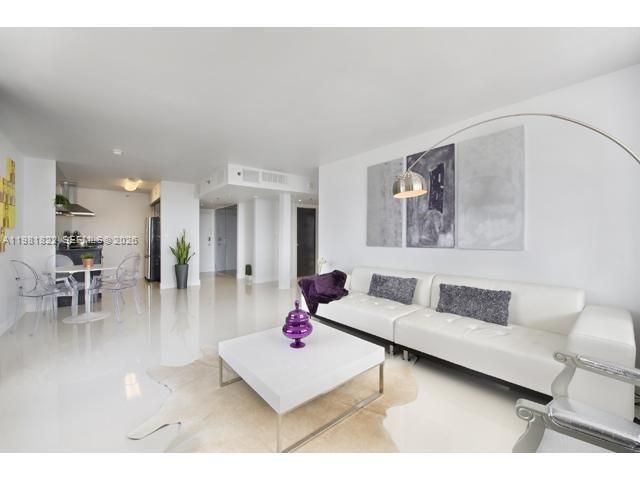 100 Lincoln Road 1511, Miami Beach, FL 33139