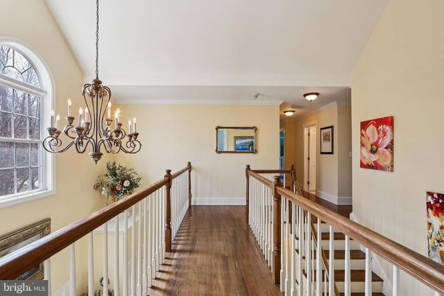 7 FOX RUN RD, Pennington, NJ 08534