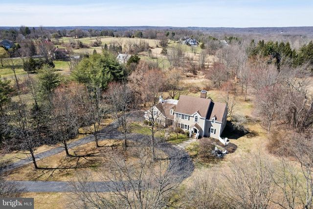 7 FOX RUN RD, Pennington, NJ 08534