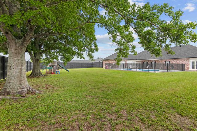 4143 Bayou Estates Drive, Bourg, LA 70343