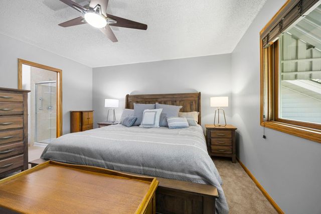 16105 Inglewood Drive, Lakeville, MN 55044