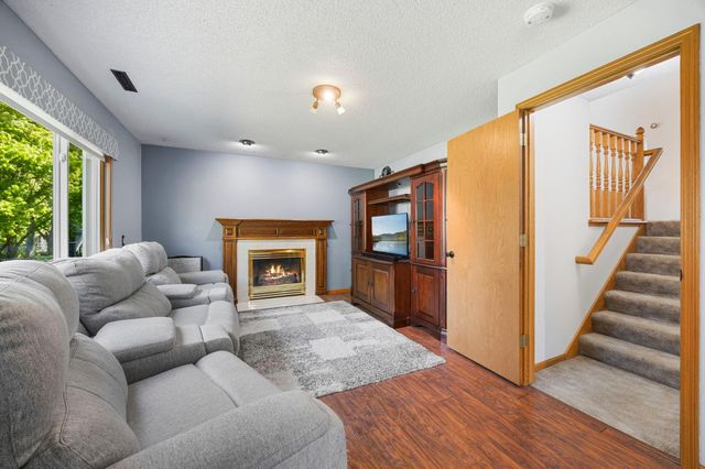 16105 Inglewood Drive, Lakeville, MN 55044