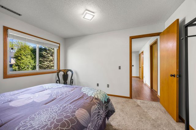 16105 Inglewood Drive, Lakeville, MN 55044