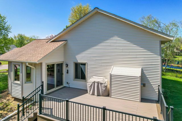 16105 Inglewood Drive, Lakeville, MN 55044