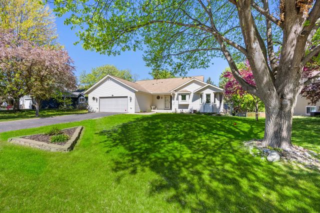 16105 Inglewood Drive, Lakeville, MN 55044