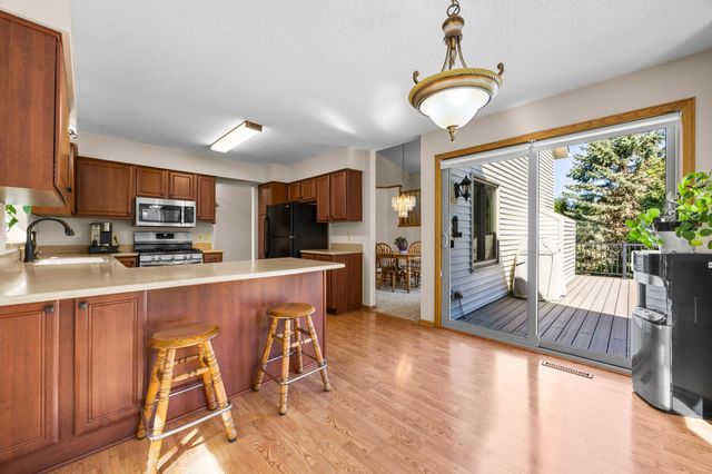 16105 Inglewood Drive, Lakeville, MN 55044