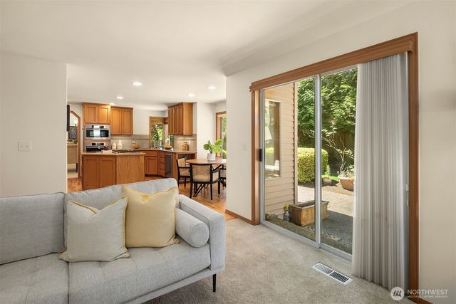 3031 235th Avenue SE, Sammamish, WA 98075