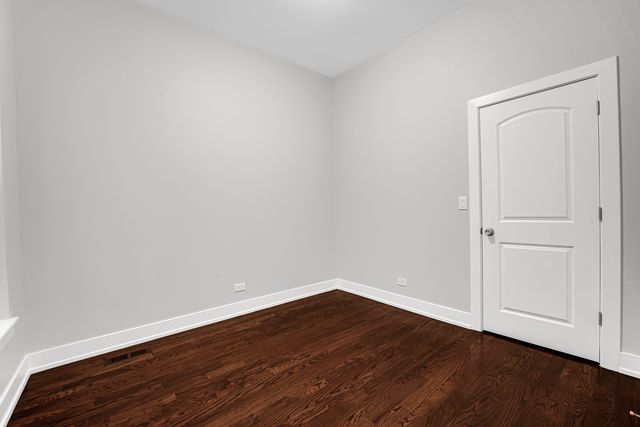 7844 S Emerald Avenue S, Chicago, IL 60620