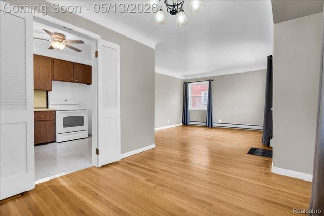 15621 Hanfor Avenue, Allen Park, MI 48101