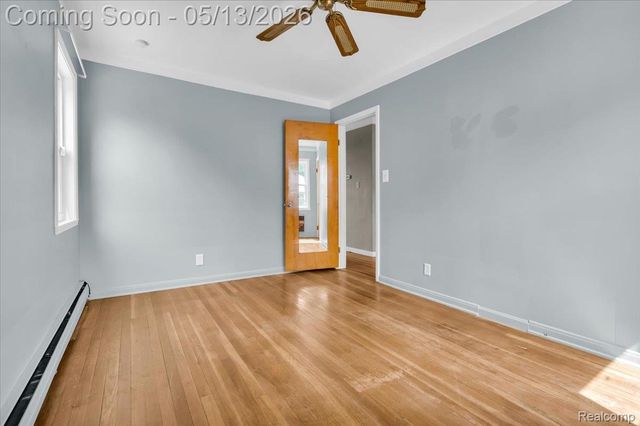 15621 Hanfor Avenue, Allen Park, MI 48101