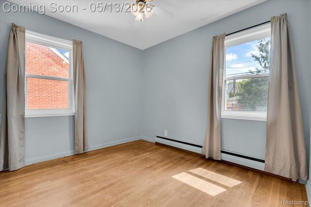 15621 Hanfor Avenue, Allen Park, MI 48101