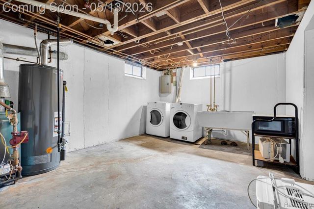 15621 Hanfor Avenue, Allen Park, MI 48101