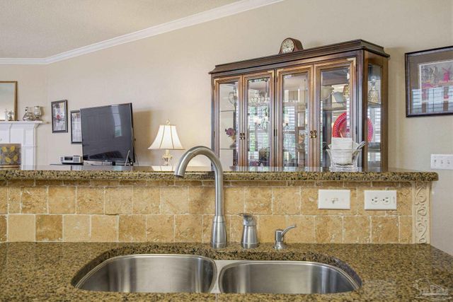 60 Culpepper St, Cantonment, FL 32533