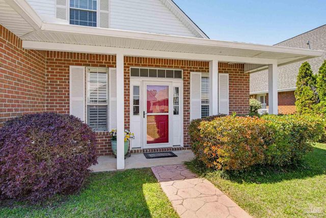 60 Culpepper St, Cantonment, FL 32533