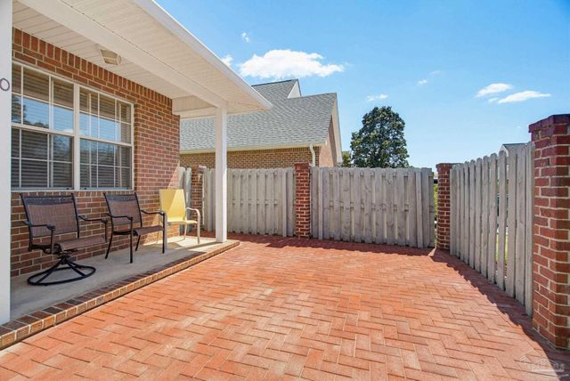 60 Culpepper St, Cantonment, FL 32533