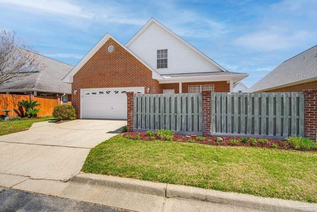 60 Culpepper St, Cantonment, FL 32533