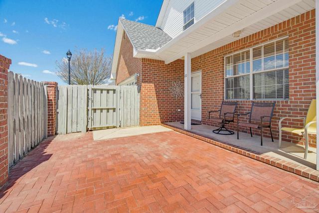 60 Culpepper St, Cantonment, FL 32533