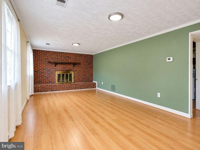 7045 YATES FORD RD, Manassas, VA 20111