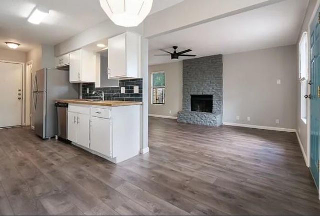 411 PARKHILL CV 411, Round Rock, TX 78664