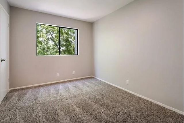 411 PARKHILL CV 411, Round Rock, TX 78664