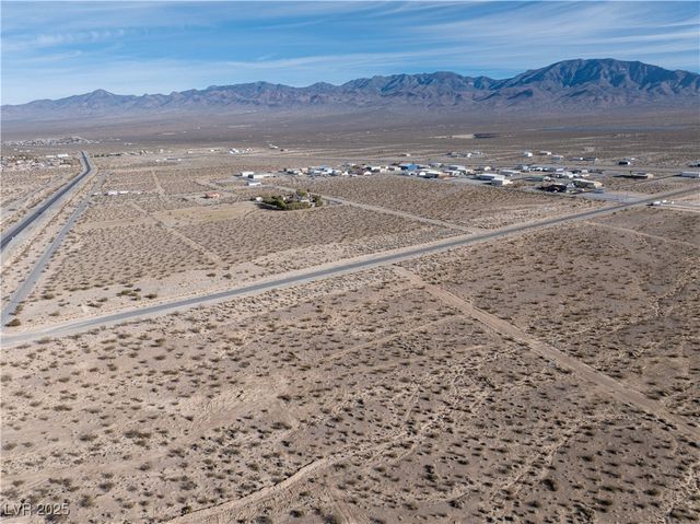 761 East Bell Vista Avenue, Pahrump, NV 89060