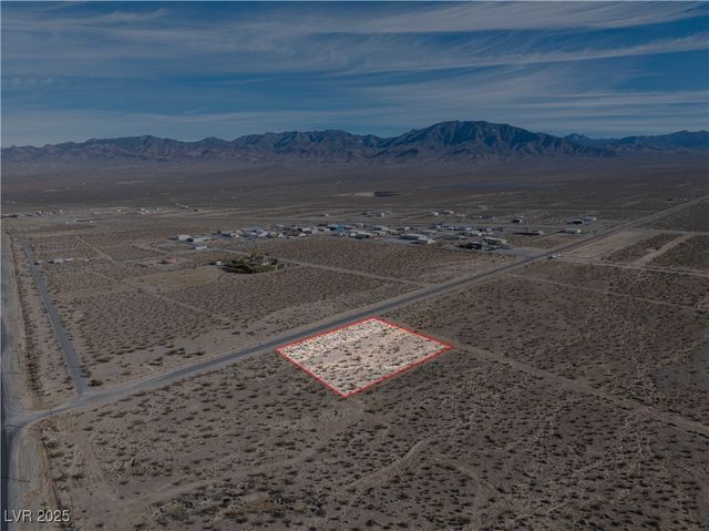 761 East Bell Vista Avenue, Pahrump, NV 89060