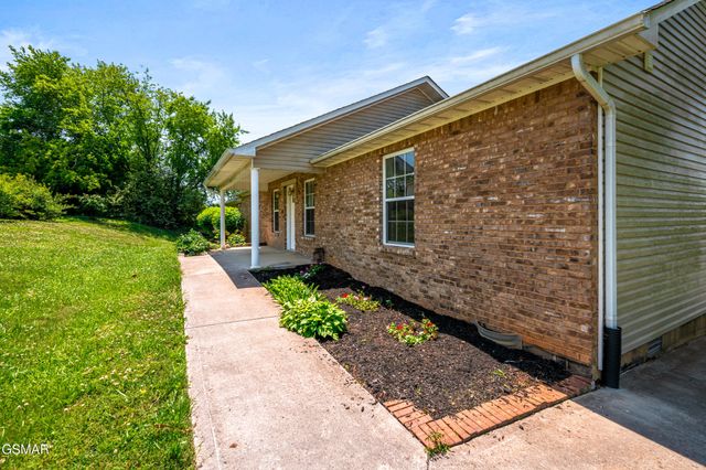 1503 Cloverdale Court, Sevierville, TN 37862