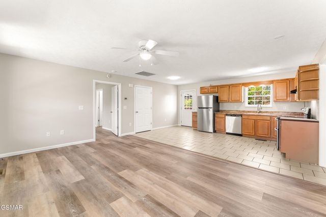 1503 Cloverdale Court, Sevierville, TN 37862