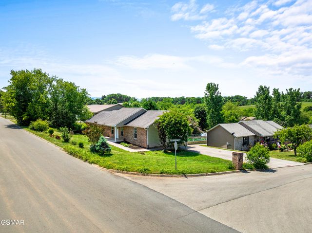 1503 Cloverdale Court, Sevierville, TN 37862