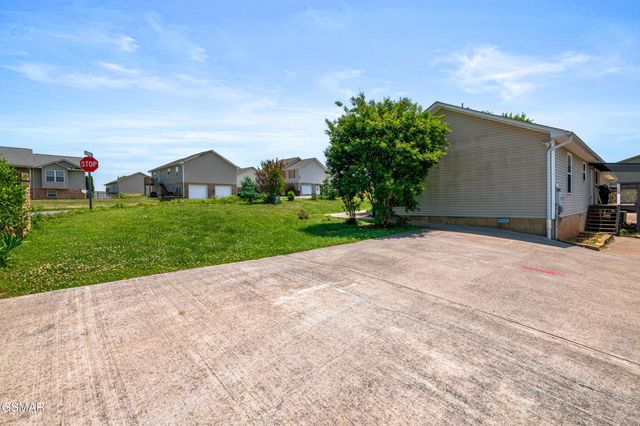 1503 Cloverdale Court, Sevierville, TN 37862