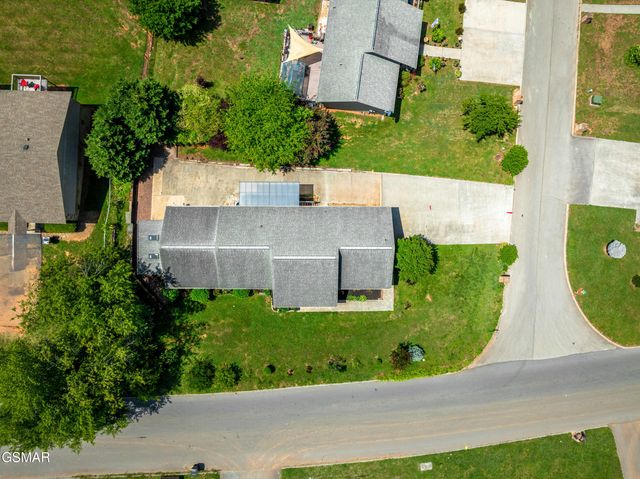 1503 Cloverdale Court, Sevierville, TN 37862