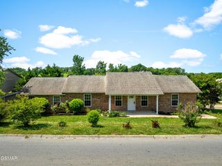 1503 Cloverdale Court, Sevierville, TN 37862