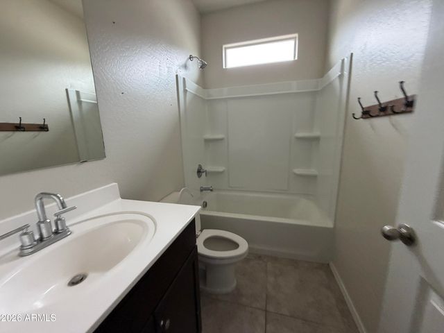 4644 W CINNAMON Avenue, Coolidge, AZ 85128