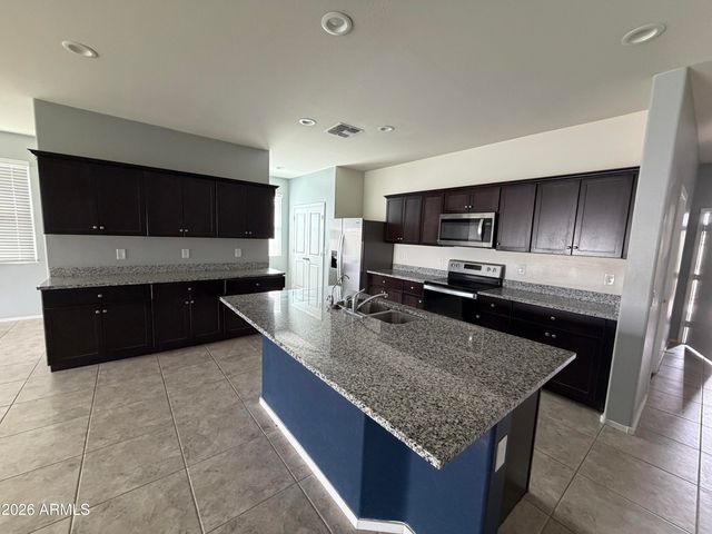 4644 W CINNAMON Avenue, Coolidge, AZ 85128