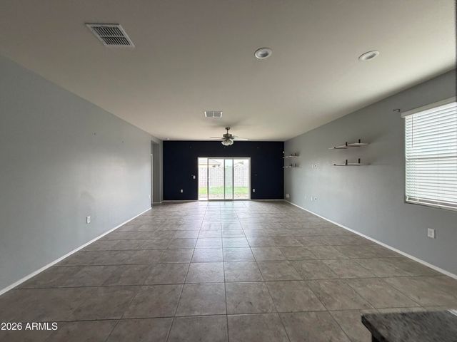 4644 W CINNAMON Avenue, Coolidge, AZ 85128