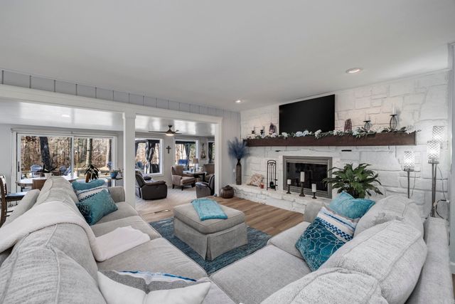 8 Sonora Way, Hot Springs Village, AR 71909