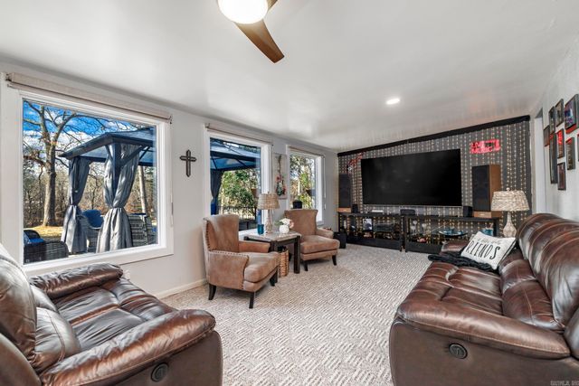 8 Sonora Way, Hot Springs Village, AR 71909