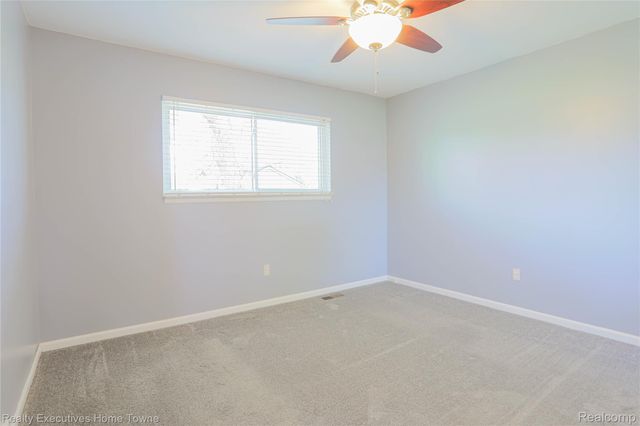 33829 Kennedy Drive, Sterling Heights, MI 48310