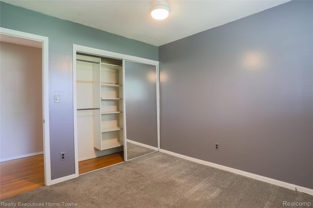 33829 Kennedy Drive, Sterling Heights, MI 48310