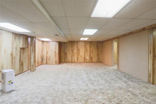 33829 Kennedy Drive, Sterling Heights, MI 48310
