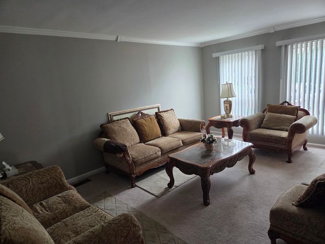 1866 Wellington Place, Hoffman Estates, IL 60169