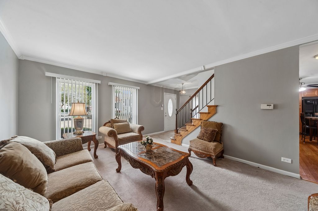 1866 Wellington Place, Hoffman Estates, IL 60169 — photo 5