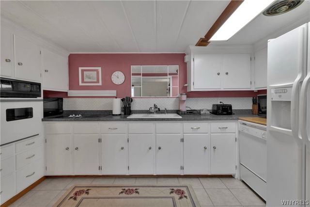 3021 Walbridge Drive, Hamburg, NY 14075