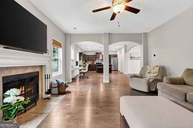 217 Cliffhaven Circle, Newnan, GA 30263