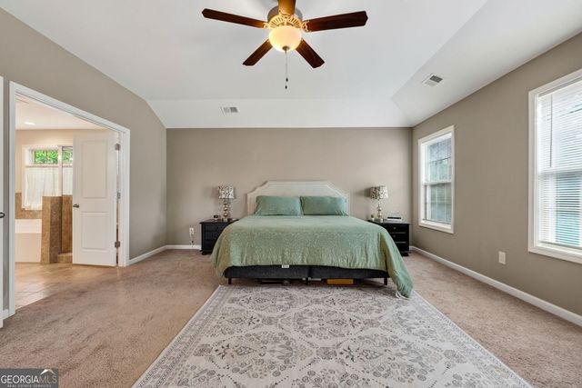 217 Cliffhaven Circle, Newnan, GA 30263