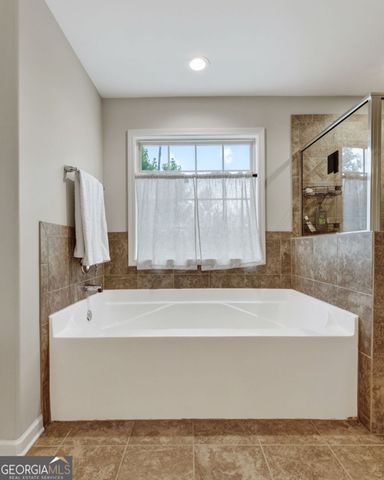 217 Cliffhaven Circle, Newnan, GA 30263