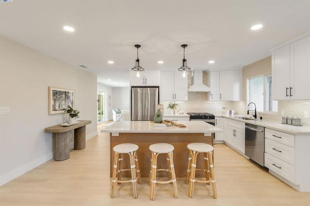 5436 Charlotte Way, Livermore, CA 94550