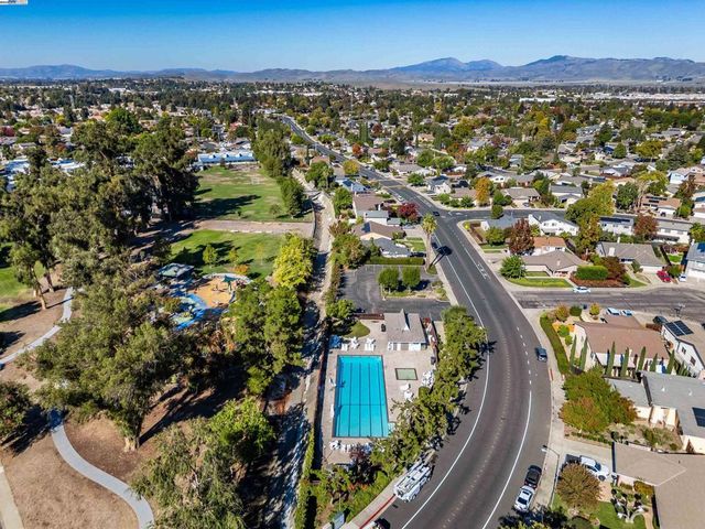 5436 Charlotte Way, Livermore, CA 94550