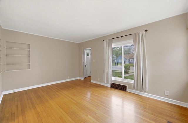 2709 Villard AVENUE, Milwaukee, WI 53209
